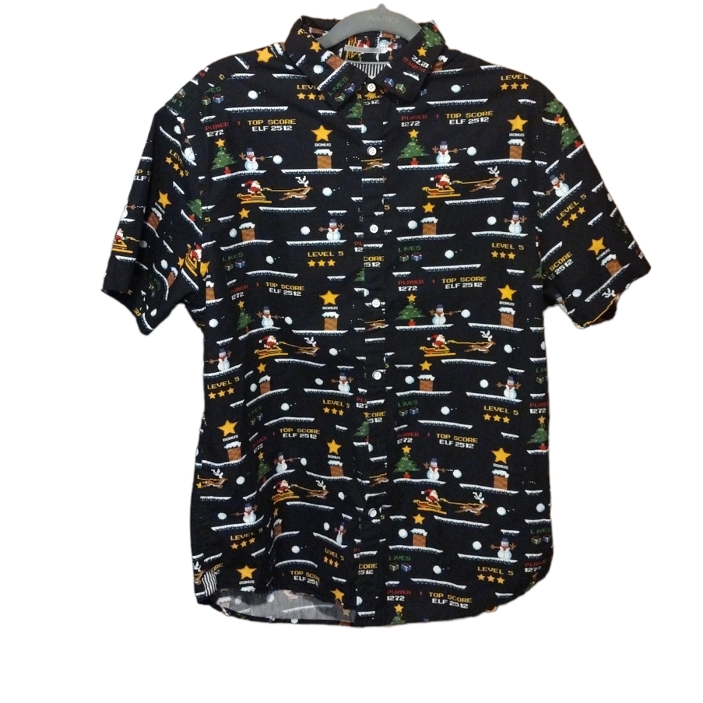NWOT Men's Christmas Short sleeve Button Up